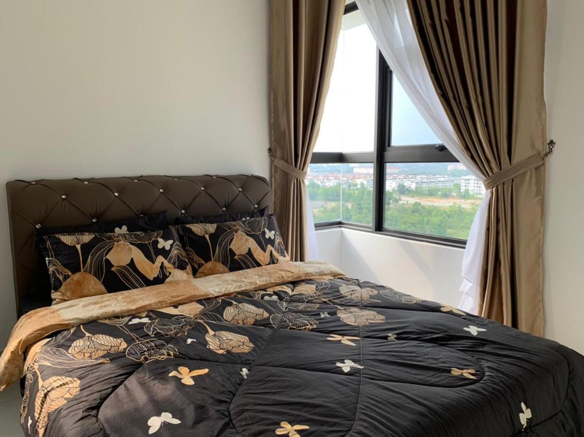 Mmg D'Tiara Homestay Kajang Esterno foto